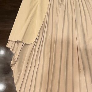 New Anthropology asymmetric  Cream Pleated Skirt with pocket